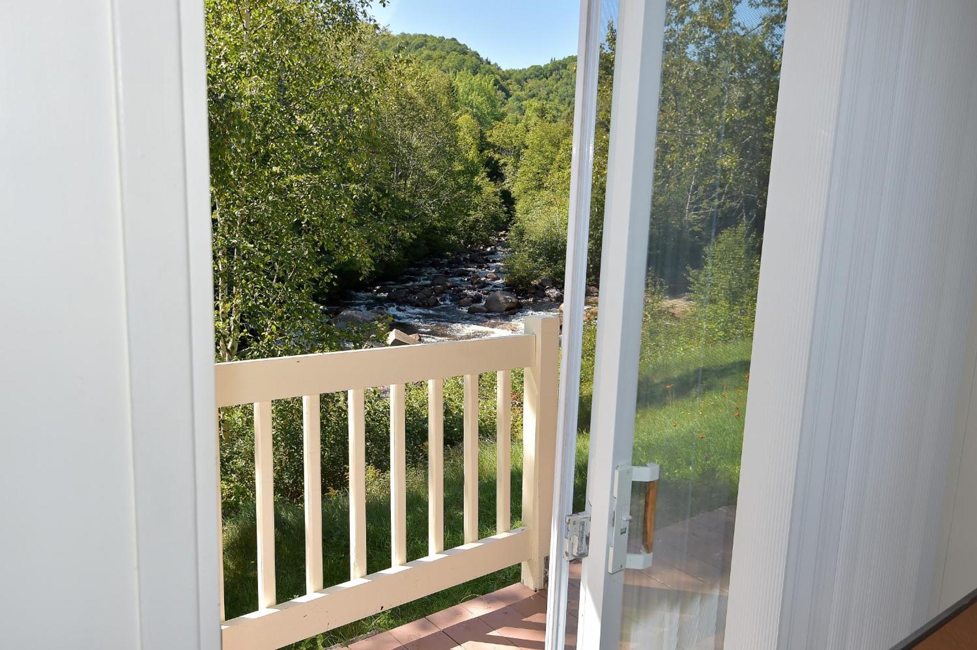 Motel Et Chalets Bo-Fleuve Evangeline 세인트시몬 객실 사진